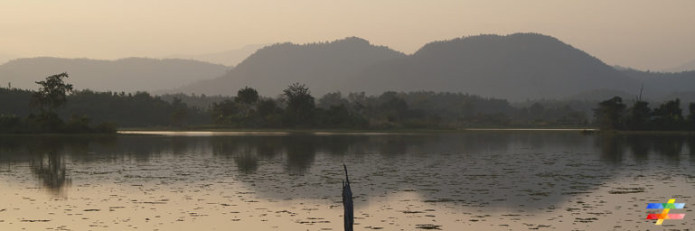 Photo du coucher de soleil sur le lac